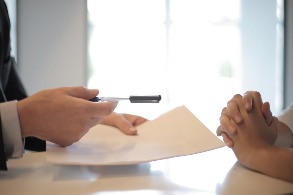 differences between a will and a trust